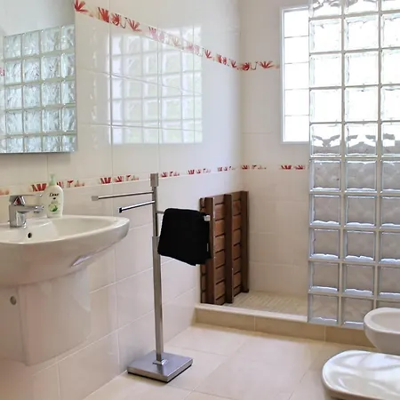 Βίλα Extravagant Calheta The Designhouse 4 Bedrooms Stunning Sea Views Contemporary Build *