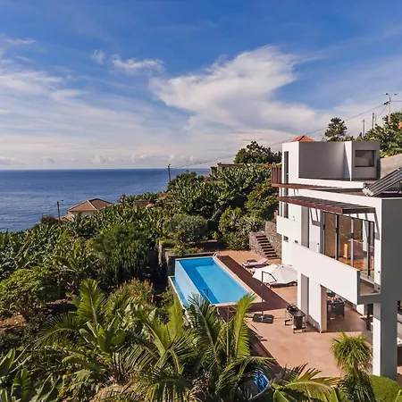 Extravagant Calheta The Designhouse 4 Bedrooms Stunning Sea Views Contemporary Build * Arco da Calheta (Madeira)