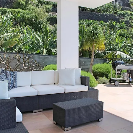 Extravagant Calheta The Designhouse 4 Bedrooms Stunning Sea Views * Arco da Calheta (Madeira)