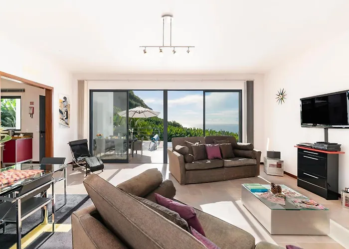 וילה Extravagant Calheta The Designhouse 4 Bedrooms Stunning Sea Views ארקו דה קלחטה