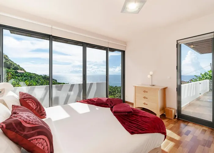 Villa Extravagant Calheta The Designhouse 4 Bedrooms Stunning Sea Views *